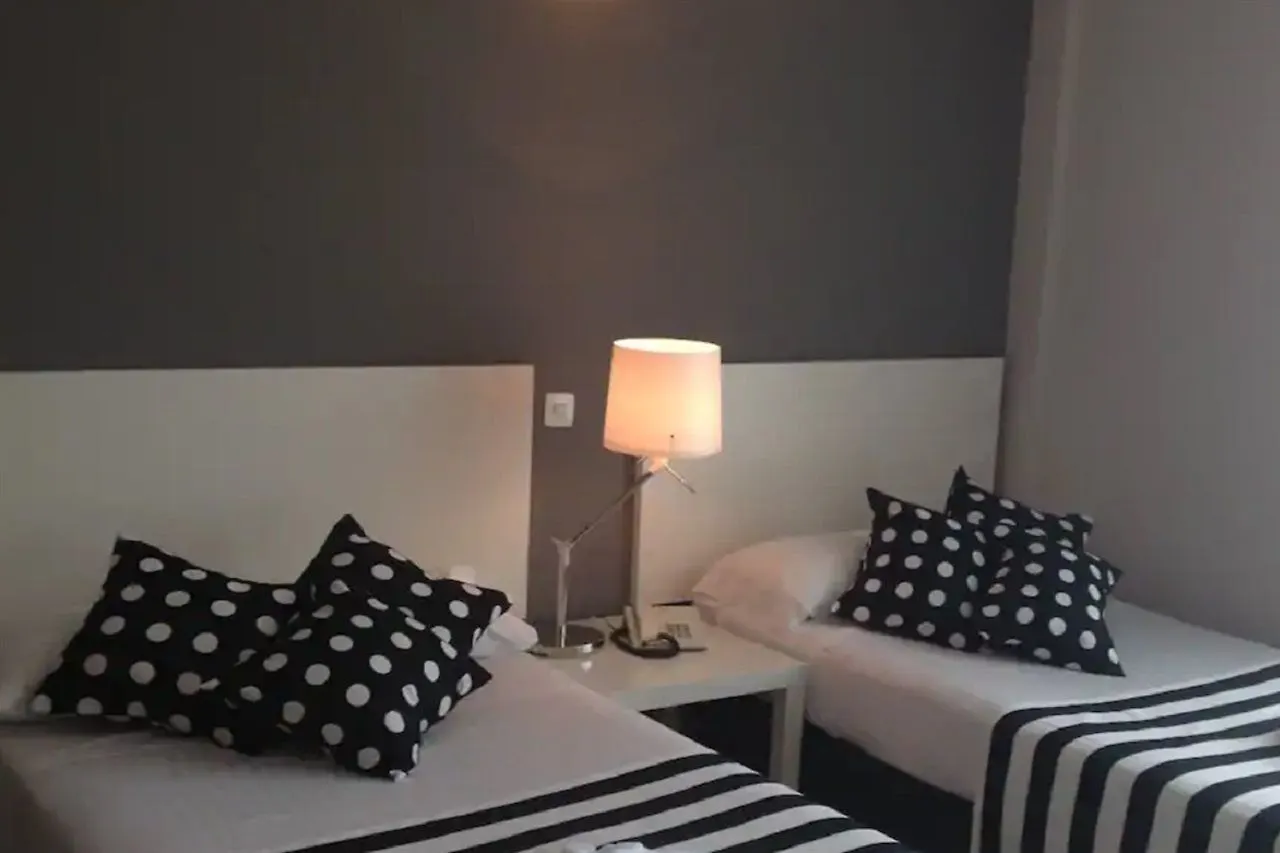 *** Apartahotel Sercotel Togumar Madrid España