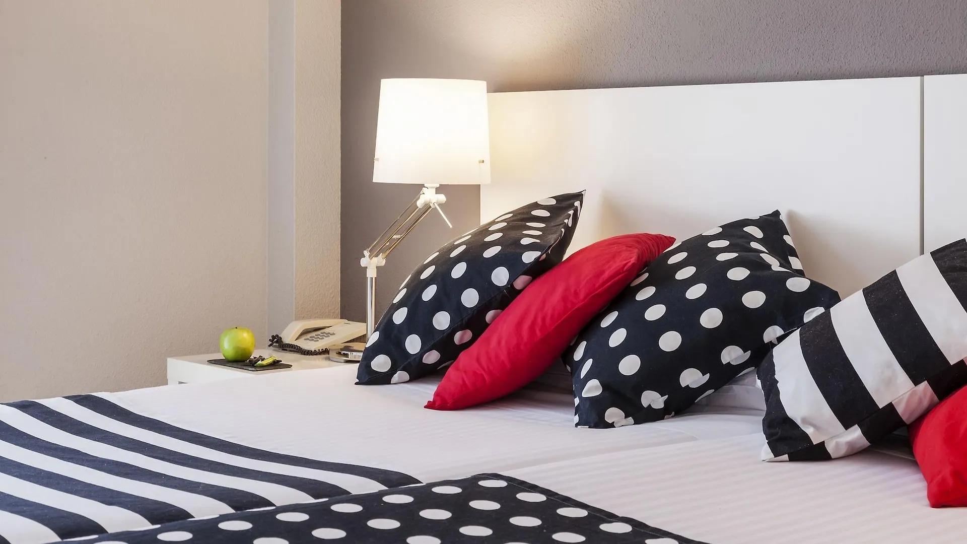 Apart Otel Sercotel Togumar Madrid