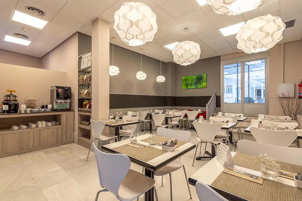 *** Apart Otel Sercotel Togumar Madrid İspanya